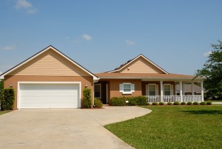 nice house with a garage